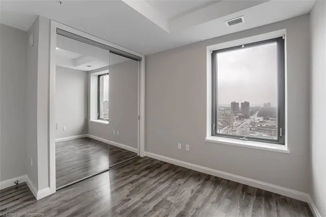Additional image 15 of 112 King St Unit 1104