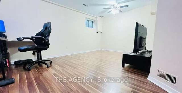 Additional image 16 of 93 Foster Cres Unit 93