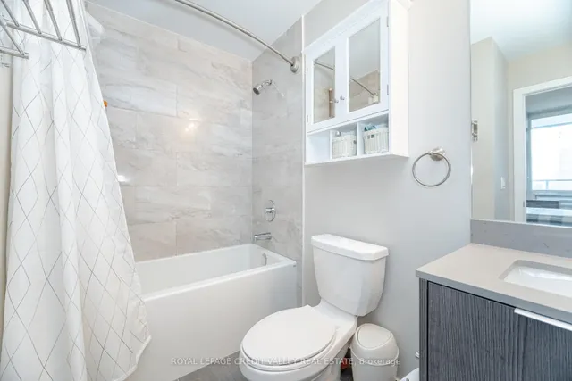 Additional image 19 of 32 Forest Manor Rd Unit 413