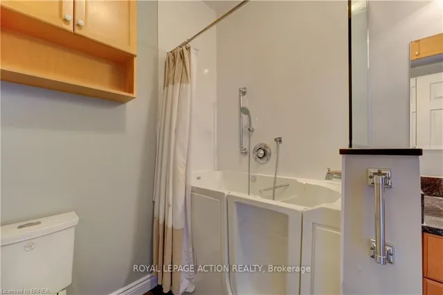 Additional image 13 of 92 Twentyplace Blvd