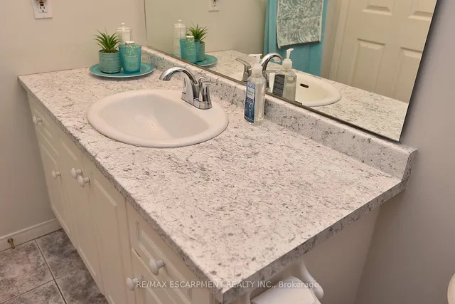 Additional image 26 of 174 Highbury Dr Unit 5