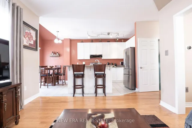 Additional image 11 of 4 Ash Crt