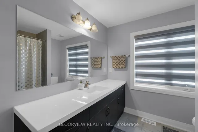 Additional image 33 of 594 Queen Mary Dr