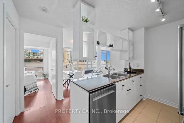 Additional image 21 of 397 Front St Unit 3610