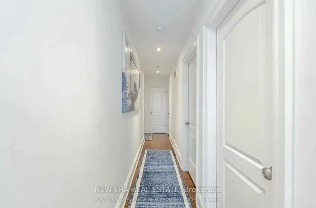 Additional image 10 of 366 Bay St Unit E