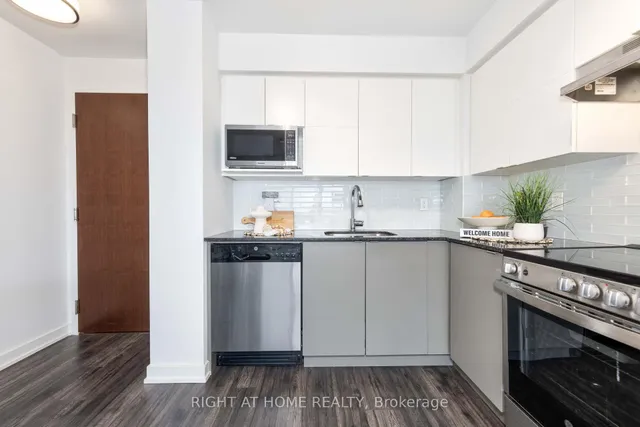 Additional image 7 of 120 Varna Dr Unit 1215