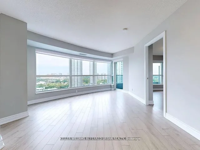 Additional image 8 of 125 Village Green Sq Unit 1609