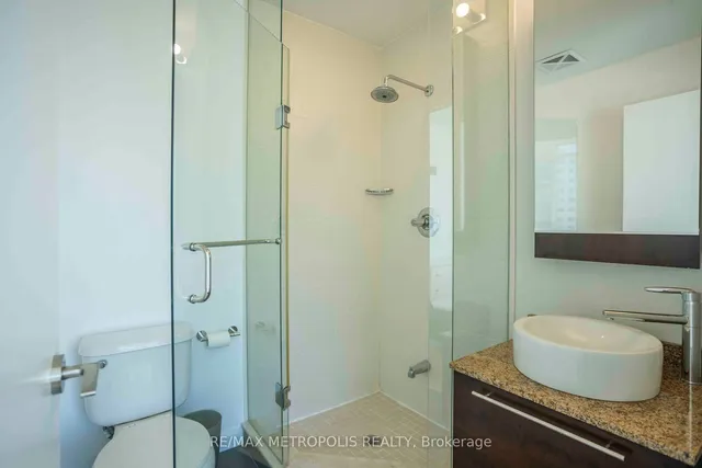 Additional image 11 of 500 Sherbourne St Unit 1704