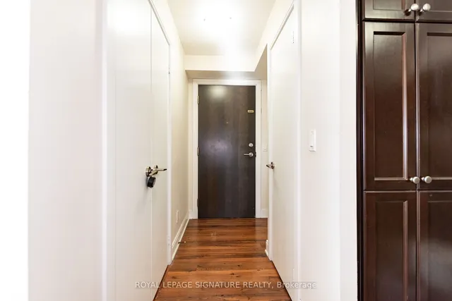 Additional image 4 of 135 Village Green Sq Unit 1423