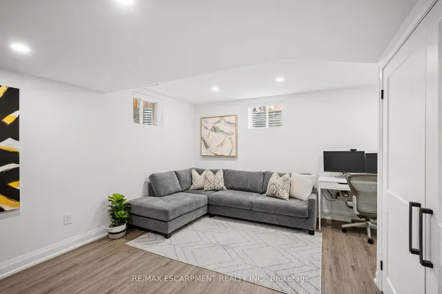 Additional image 34 of 295 Ruhl Dr