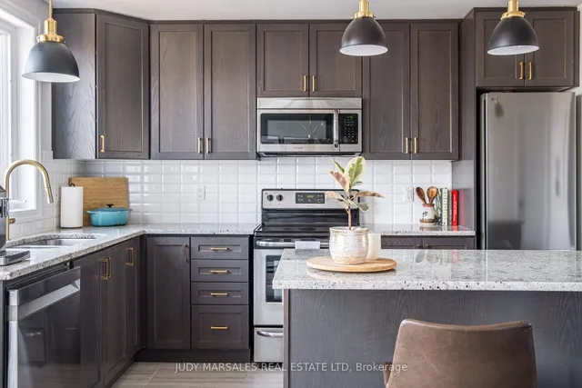 Additional image 19 of 290 Barton St Unit 25