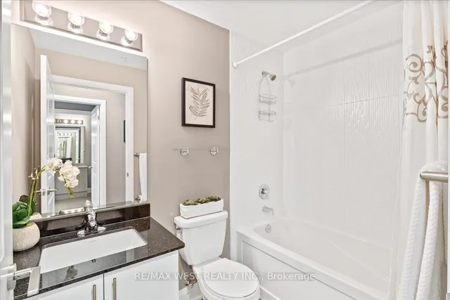 Additional image 13 of 55 Yorkland Blvd Unit 903