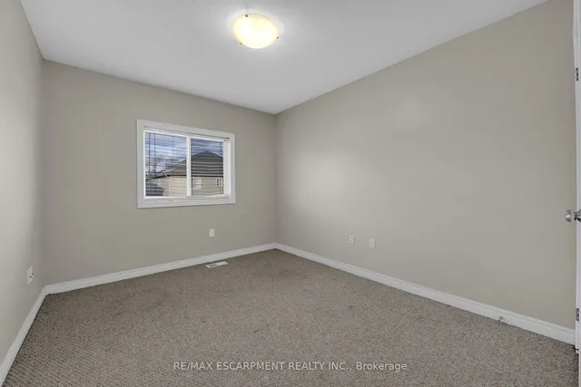 Additional image 29 of 12 Marina Point Cres