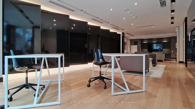 Additional image 36 of 30 Roehampton Ave Unit 1001