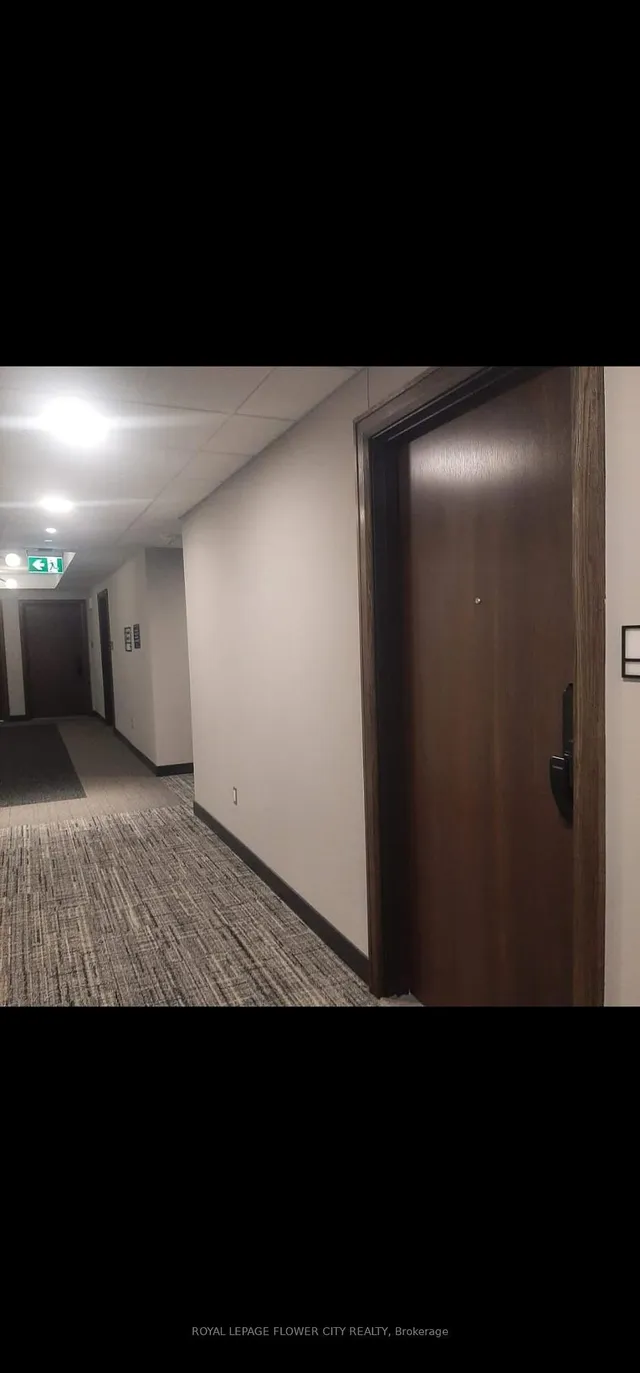 Additional image 8 of 741 King St Unit 309