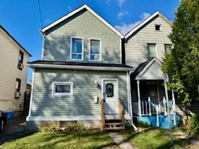 21 Minto Ave
