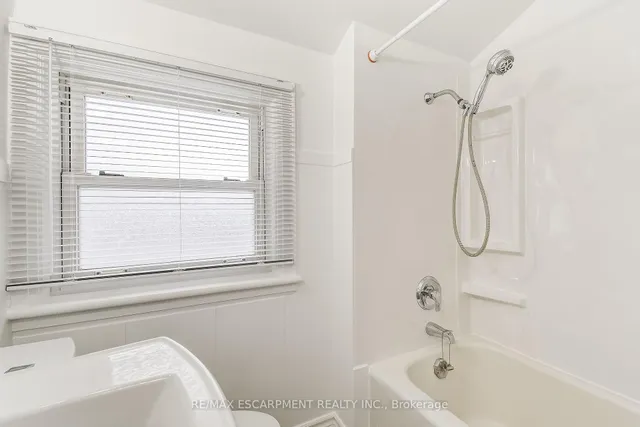 Additional image 28 of 14 WALKER Ave