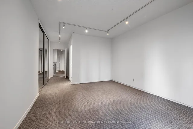 Additional image 17 of 33 Harbour Sq Unit 1008
