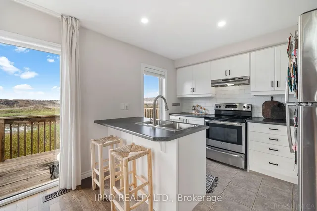 Additional image 11 of 27 Mayland Tr