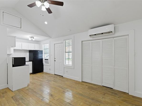 820 W 10th St, Dallas, TX 75208, ,