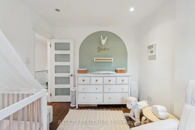 Additional image 20 of 114 Robina Ave