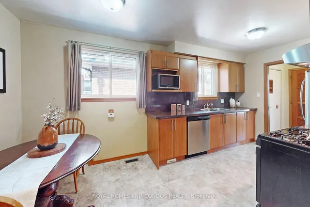 Additional image 11 of 26 Marlena Dr