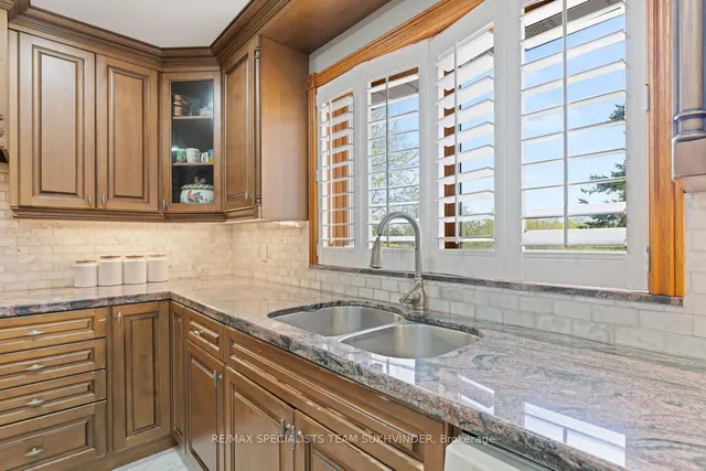 Additional image 14 of 22 Bowman Ave