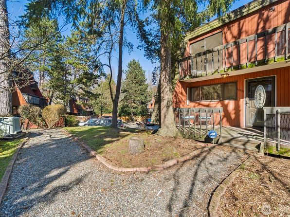 10737 Burke Avenue N UNIT 9, Seattle, WA 98133