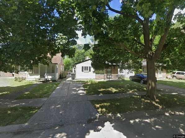 15823 Burgess St, Detroit, MI 48223