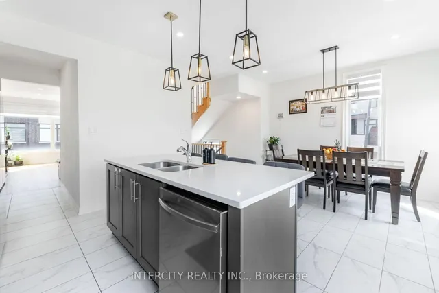 Additional image 18 of 19 Queenpost Dr