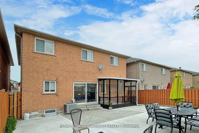 Additional image 33 of 19 Dolly Varden Dr