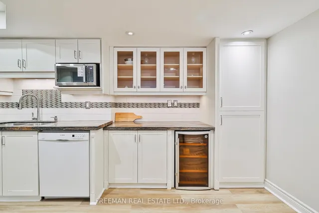 Additional image 30 of 360 Bloor St Unit 204