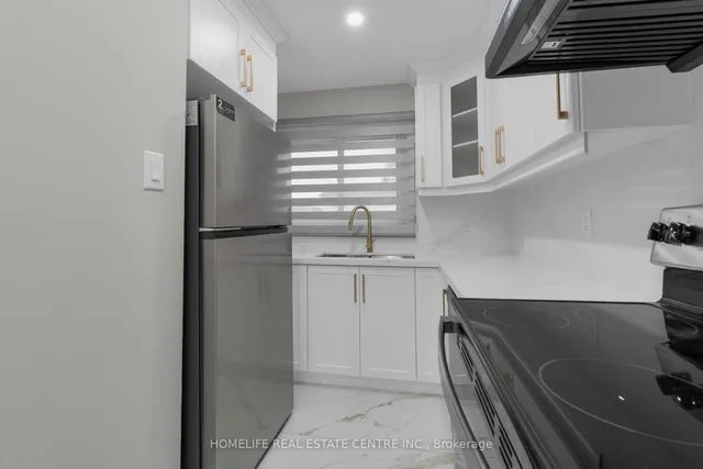 Additional image 15 of 11 Jason Sq