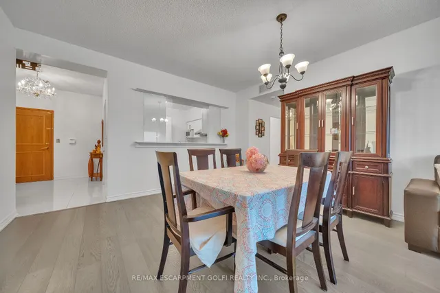 Additional image 19 of 8 Lee Centre Dr Unit PH203