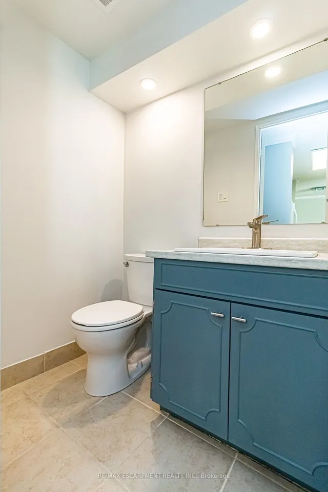 Additional image 9 of 222 Jackson St Unit 305