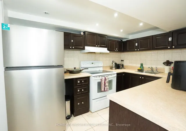 Additional image 31 of 3 Crendon Dr