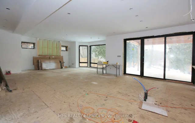 Additional image 10 of 203 GLENCAIRN Ave