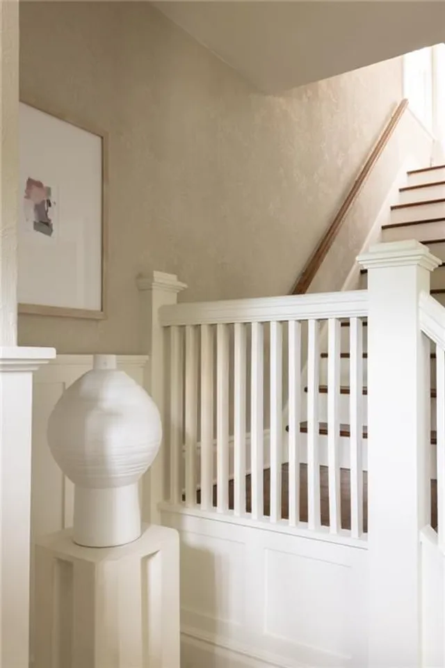 Additional image 22 of 124 Cline Ave