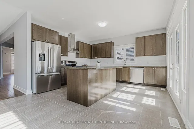 Additional image 16 of 78 Hollowgrove Blvd