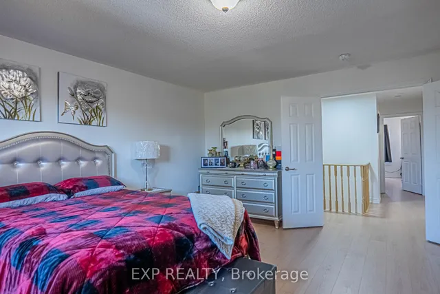 Additional image 18 of 14 Vanwood Cres
