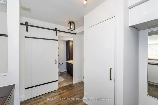 Additional image 9 of 2261 Lake Shore Blvd Unit 220