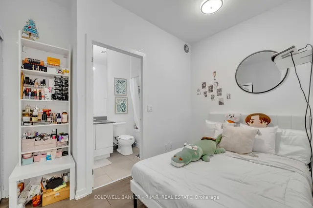 Additional image 26 of 49 East Liberty St Unit 2601