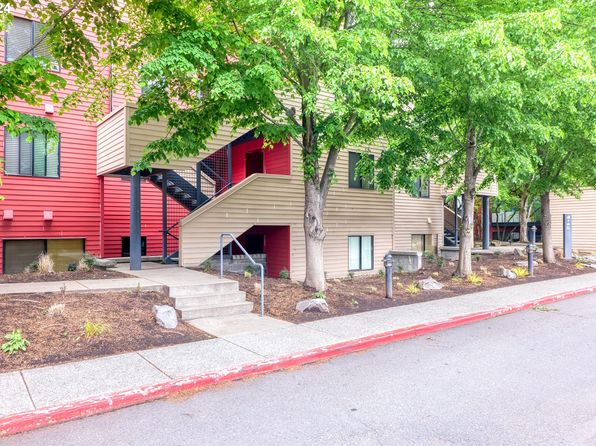 810 NW Naito Pkwy APT F11, Portland, OR 97209