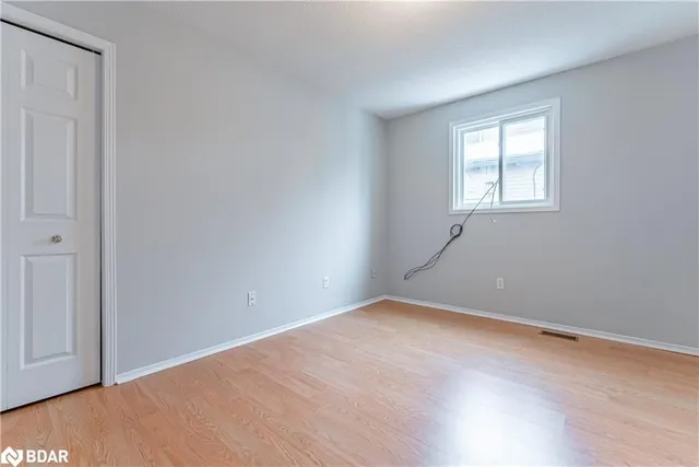 Additional image 10 of 18 Jena Crt
