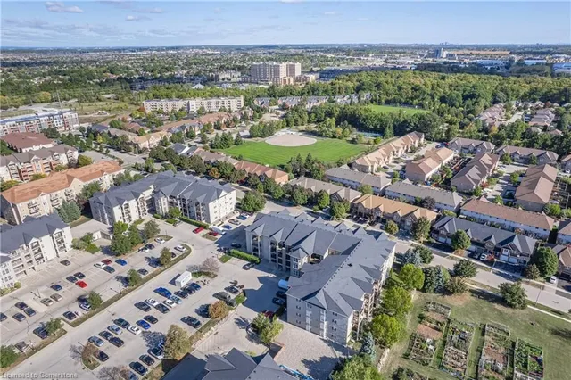 Additional image 39 of 1421 Walkers Line Unit 410