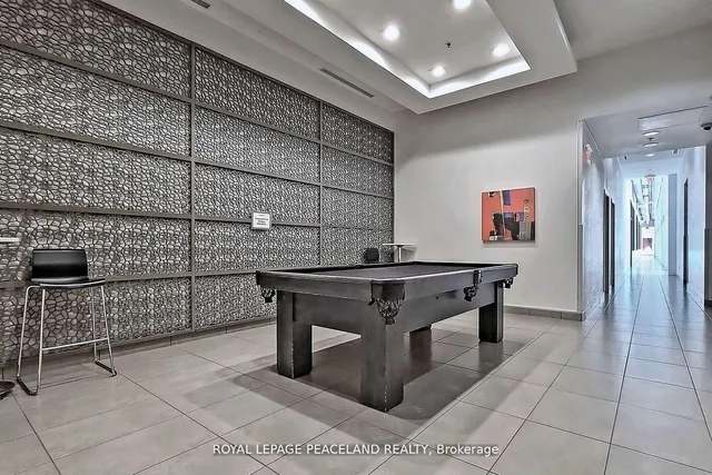 Additional image 30 of 33 Singer Crt Unit 2910