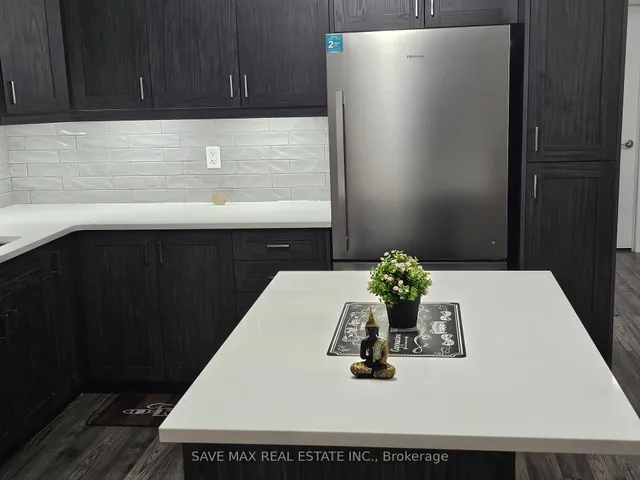 Additional image 6 of 1989 Ottawa St Unit 64H