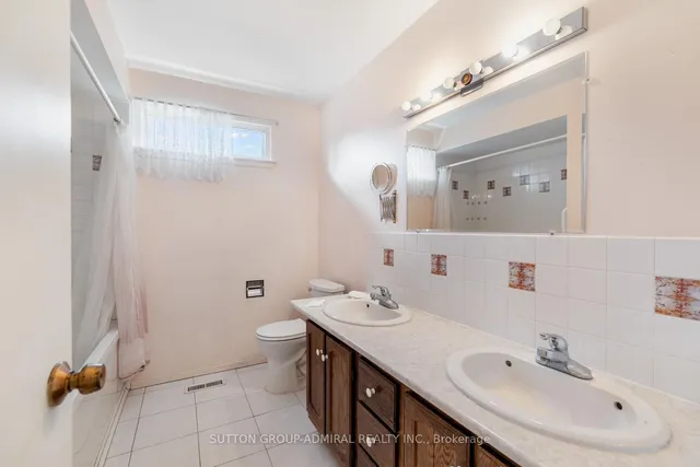 Additional image 20 of 25 Hobart Dr