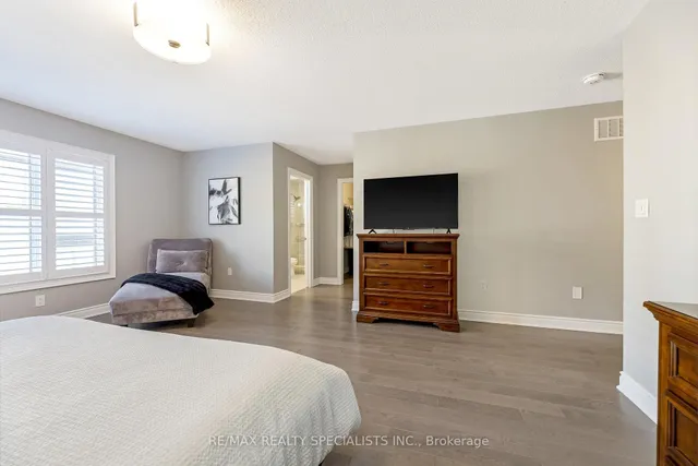 Additional image 22 of 882 Magnolia Terr