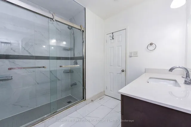 Additional image 26 of 3424 Laddie Cres